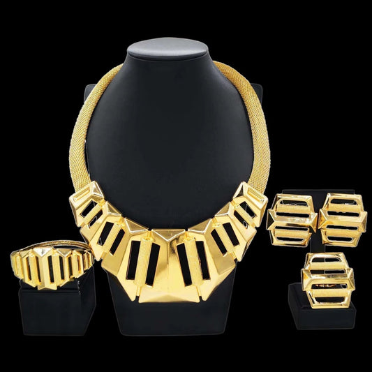 Necklaces: A Timeless Accessory Through The Ages