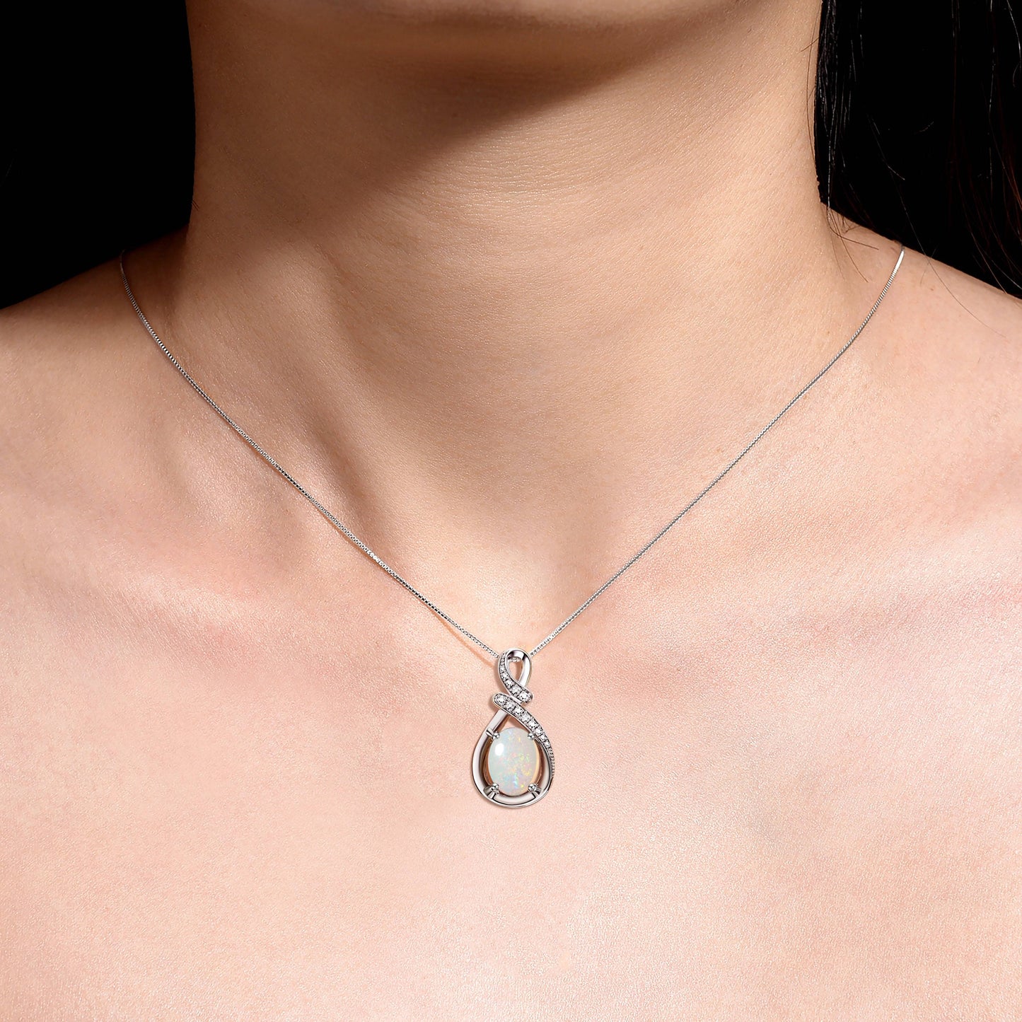 Elegant Sterling Silver Necklace with Opal & Diamonds. - Necklaces Aura